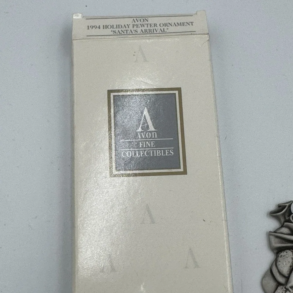 VTG 1994 Avon‎ Holiday Pewter Ornament 